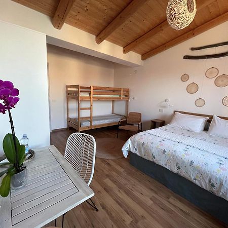 Torremana Hotell Càbras Eksteriør bilde