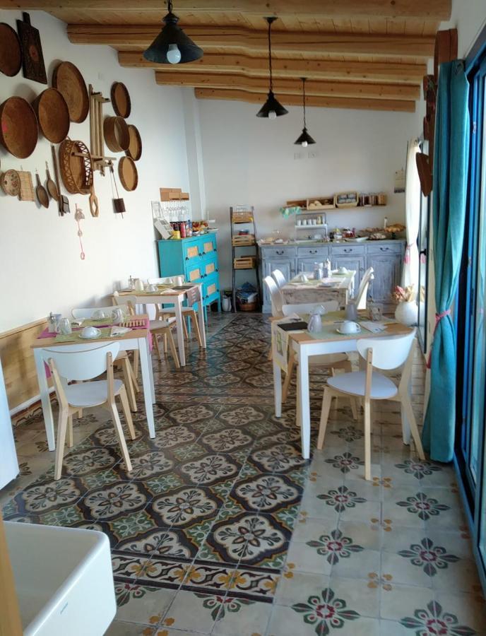 Torremana Hotell Càbras Eksteriør bilde