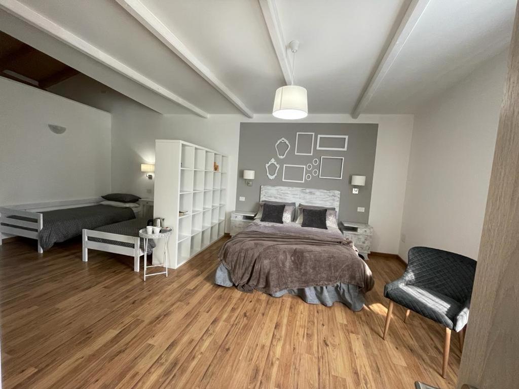 Torremana Hotell Càbras Eksteriør bilde